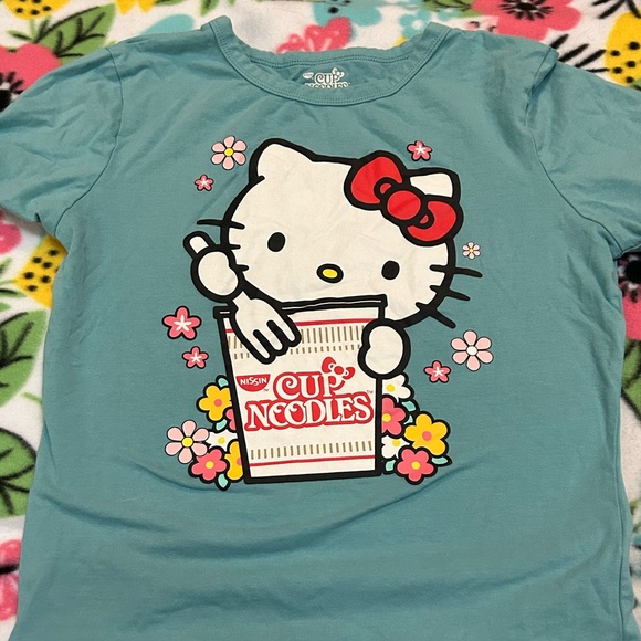 Hello Kitty, Strawberry Shortcake, Bratz, Care Bear T-Shirt Bundle - Picture 4 of 11